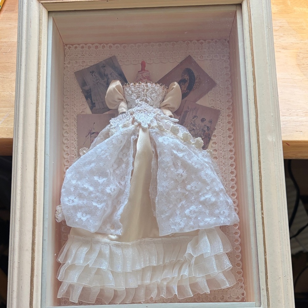 Vintage 3-D shadowbox miniature Victorian, bridal dress novelty